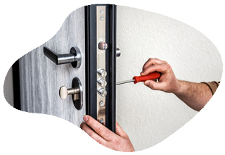 Instalación de puertas de seguridad en Sant Martí, Barcelona